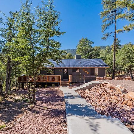 The Pine House - Cozy Mid-Century Modern, Pet-Friendly Vila Exterior foto