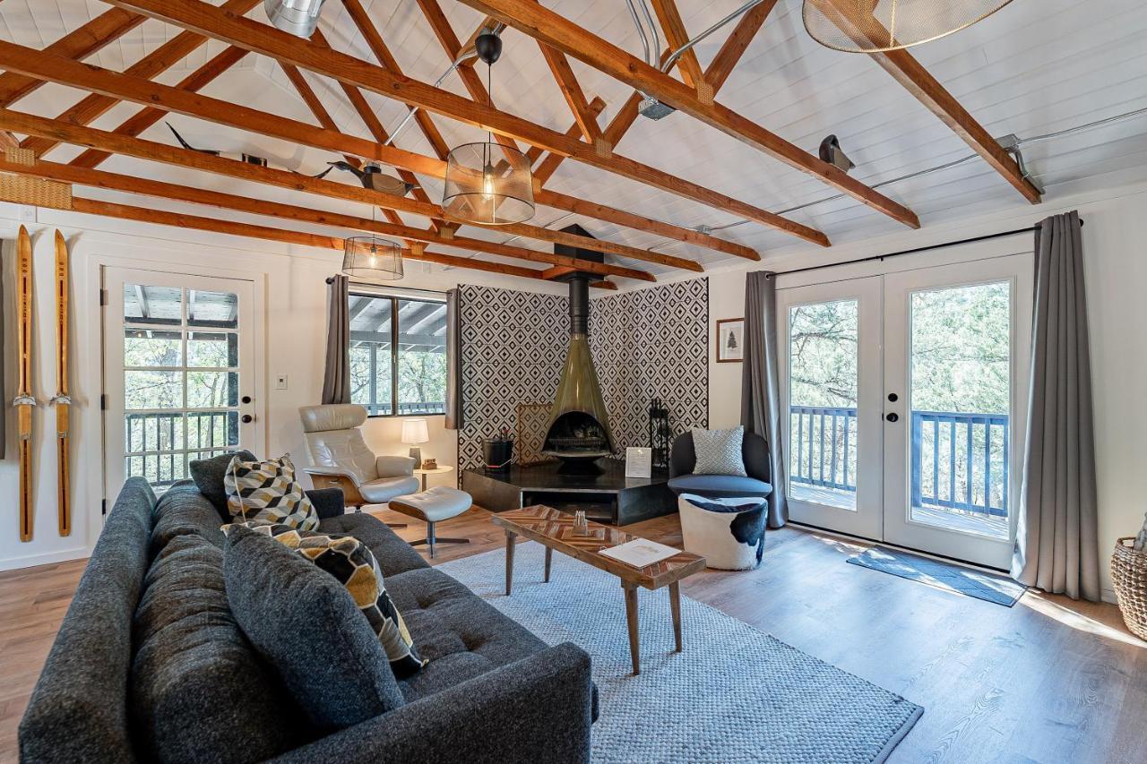 The Pine House - Cozy Mid-Century Modern, Pet-Friendly Vila Exterior foto