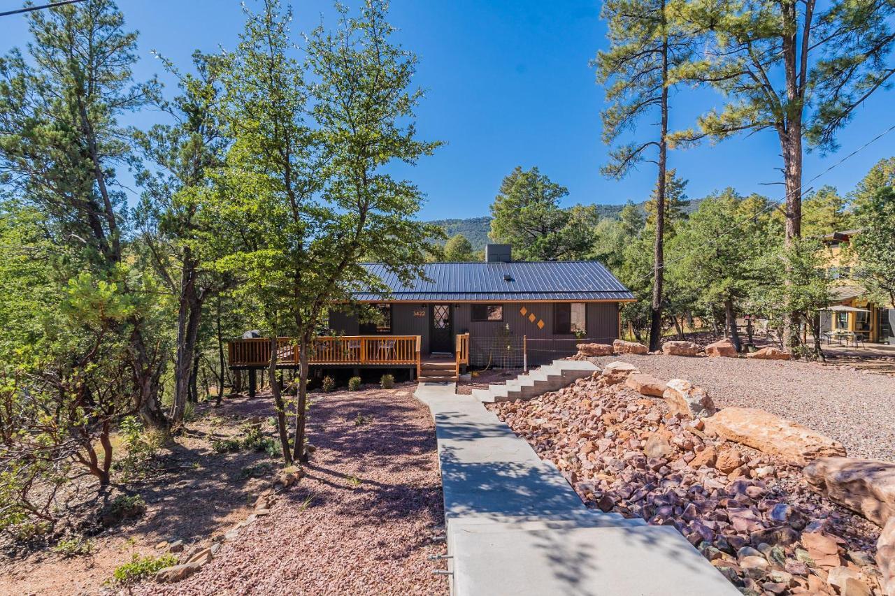 The Pine House - Cozy Mid-Century Modern, Pet-Friendly Vila Exterior foto